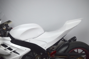 Aprilia RSV4/R Factory 2021-2022 - Teile auf Motororrad