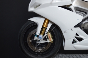 Aprilia RSV 4 2015- Teile Motoforza auf Motorrad