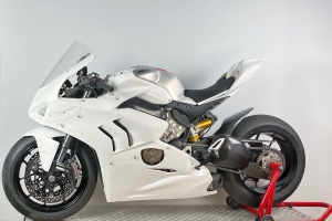 NEU Ducati 1000 V4/V4S/V4R Panigale 2018-2021 Höcker Original Polster - SET, GFK  - auf Motorrad