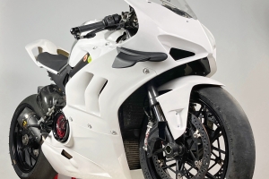 Ducati 1000 V4/V4S/V4R Panigale 2018-2021 Seitenteil Rechts, GFK - auf Motorrad