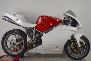Ducati 996R 998 - Seitenteil Rechts, GFK auf Motorrad