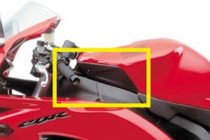 Desckel unten Tank - Links Honda CBR 1000RR 2004 2005 2006 2007 - Vorschau auf Motorrad