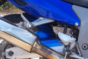 Honda CBR 1100 Blackbird, Teile Motoforza auf Motorrad
