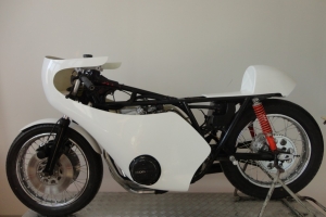 Verkleidung on bike Honda CB750 Replika Daytona