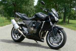 Kawasaki Z750N 2003-2006 Teile Motoforza auf Motorrad