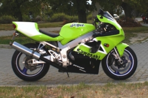 Kawasaki ZX-7R / 7RR 1996-  Teile Motoforza auf Motorrad