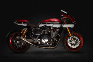 SET - UNI Halbe Verkleidung mit Scheinwerfer 2x90mm Bol d Or - auf Motorrad Yamaha XJR 1300 2016