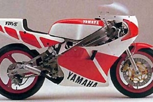 Yamaha TZ 250 S, N, T - 1985-1987 / Höcker racing Moosgummi GFK
