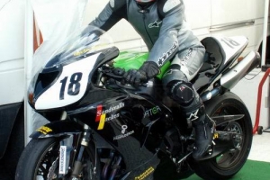Teile Motoforza auf Motorrad Kawasaki ZX10R 06-07