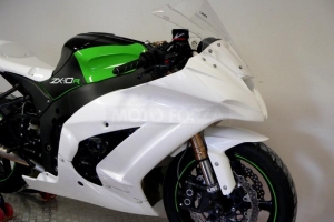 Kawasaki ZX10R 2001-2015 Teile Motoforza auf Motorrad