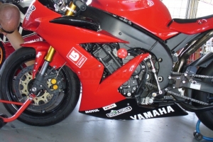 Yamaha YZF R-1 2004-2006 (RN12) Teiel auf Motorrad