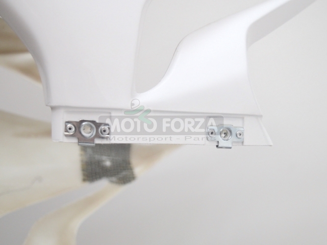 Vorschau - Installation Schnellverschluss Schrauben an der Verkleidung Motoforza