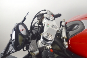 Abdeckung der Airbox CARBON auf Motorrad  MV Agusta F4 