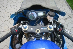 Suzuki GSXR 600,750 04-05 Teile Motoforza auf Motorrad
