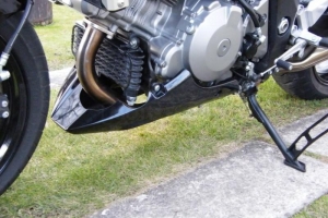 Bugspoiler aud Motorrad Suzuki SV 1000 