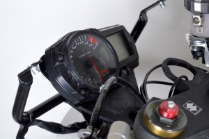 Verkleidungshalter Suzuki GSXR 1000 05-06 forza holders auf Motorrad