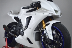 Yamaha YZF R1 2020- - Vorneverkleidung Racing inkl. DZUS Schnellverschlusset auf Motorrad