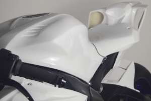 Yamaha YZF R6 2017- Höcker Moosgummi SSP Design, GFK - Vorschau auf Motorrad mit Tankabdeckung